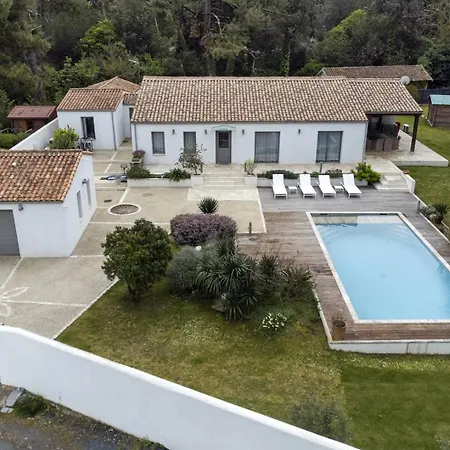 Superbe Maison De Famille Avec Piscine Chauffee
